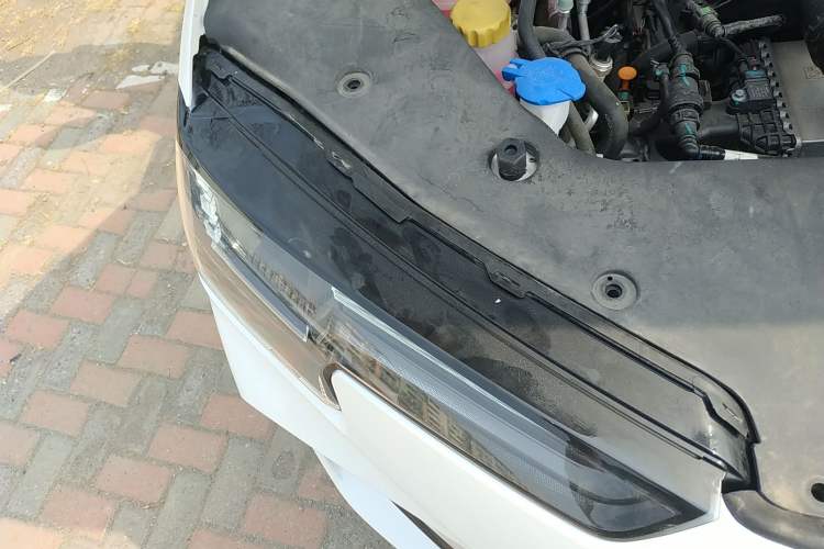 Used JETOUR Shanhai L6 2024 1.5TD DHT MAX Engine Bay Right