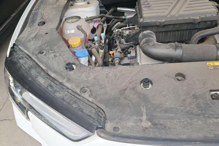 Used JETOUR Shanhai L6 2024 1.5TD DHT MAX Engine Bay Right