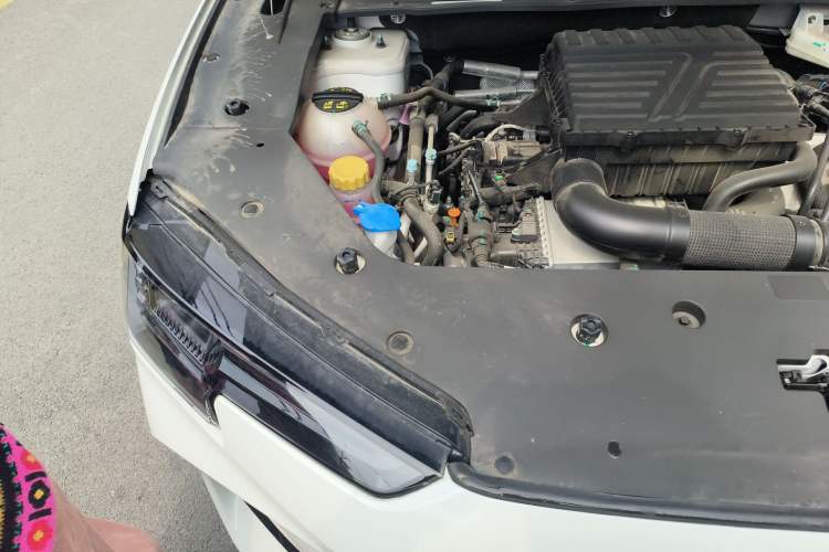 Used JETOUR Shanhai L6 2024 1.5TD DHT MAX Engine Bay Right