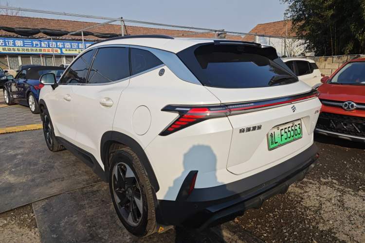 Used JETOUR Shanhai L6 2024 1.5TD DHT ULTRA Exterior 3