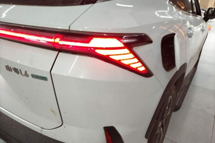Used JETOUR Shanhai L6 2024 1.5TD DHT MAX Exterior 6
