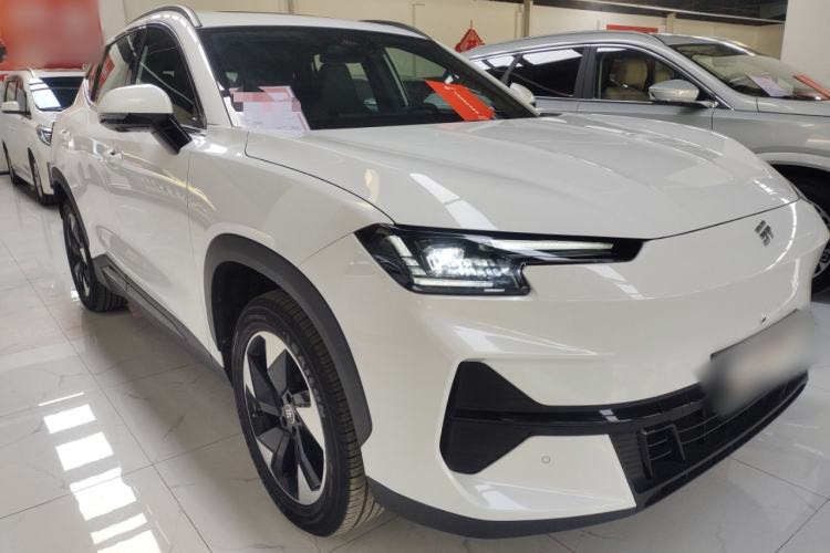 Used JETOUR Shanhai L6 2024 1.5TD DHT ULTRA Front Right 45 Deg