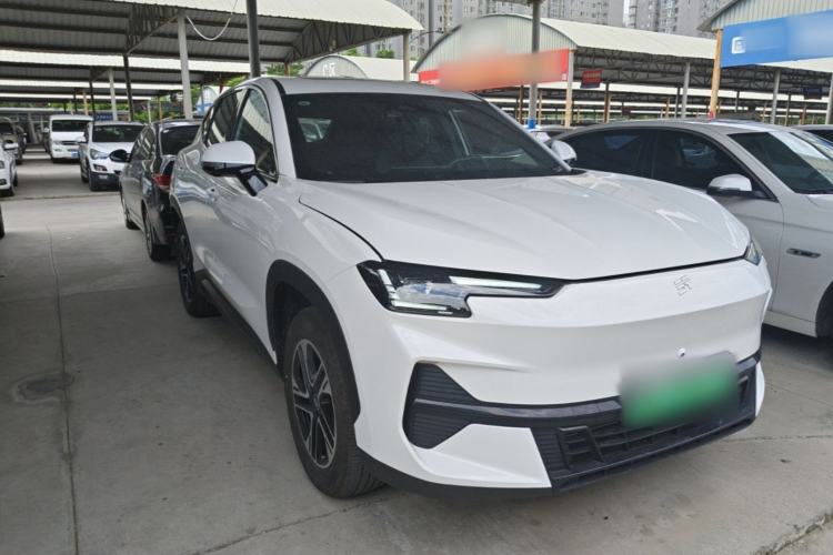 Used JETOUR Shanhai L6 2024 1.5TD DHT MAX Front Right 45 Deg