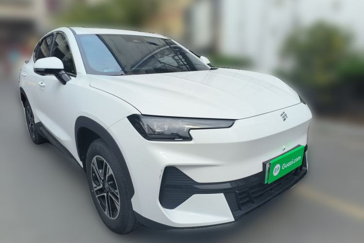 Used JETOUR Shanhai L6 2024 1.5TD DHT MAX Front Right 45 Deg