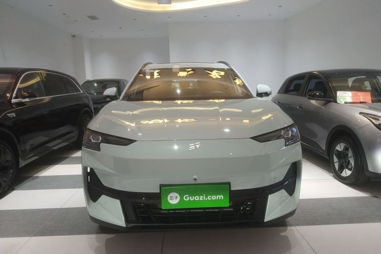 Used JETOUR Shanhai L6 2024 1.5TD DHT ULTRA Front