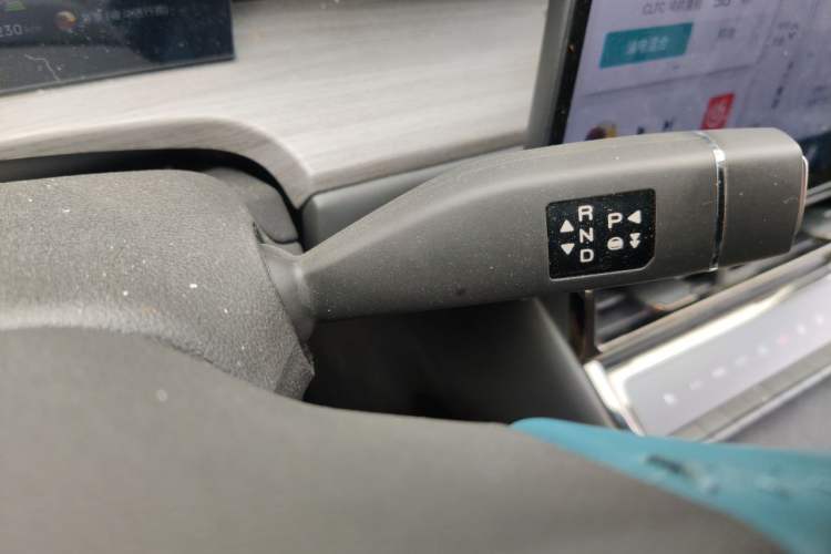 Used JETOUR Shanhai L6 2024 1.5TD DHT MAX Gear Lever