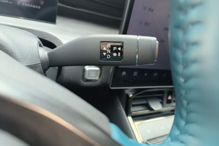 Used JETOUR Shanhai L6 2024 1.5TD DHT MAX Gear Lever