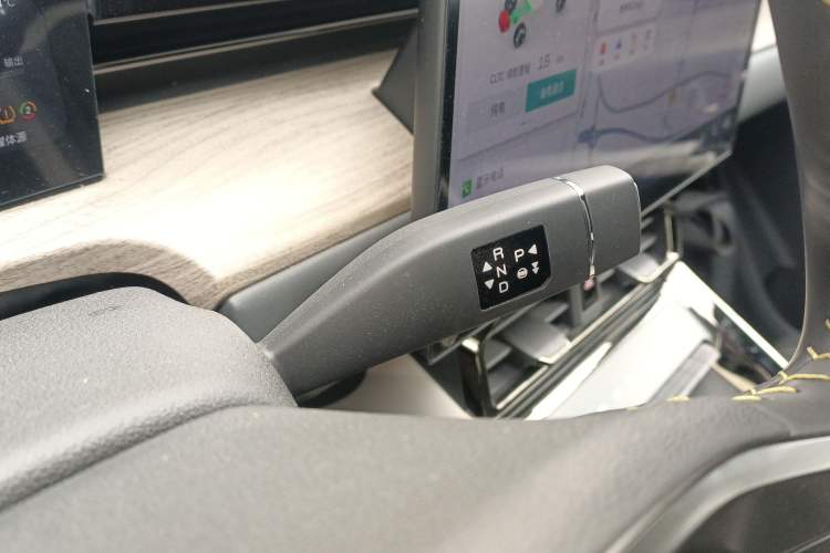 Used JETOUR Shanhai L6 2024 1.5TD DHT MAX Gear Lever