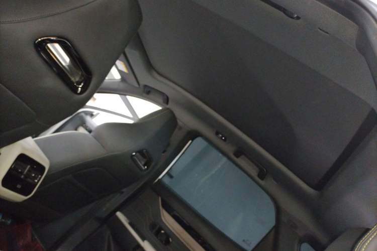 Used JETOUR Shanhai L6 2024 1.5TD DHT MAX Headliner