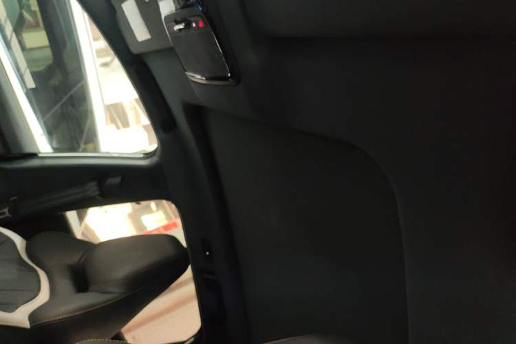 Used JETOUR Shanhai L6 2024 1.5TD DHT MAX Headliner