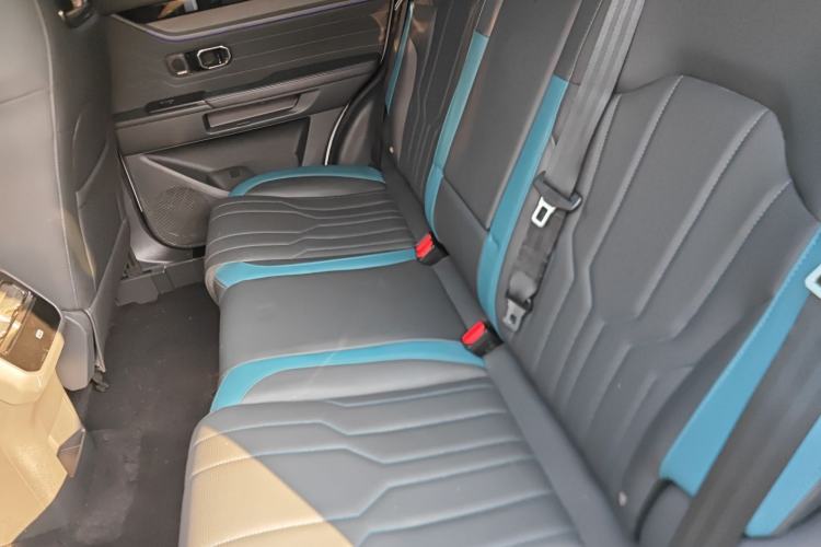 Used JETOUR Shanhai L6 2024 1.5TD DHT ULTRA Interior 4
