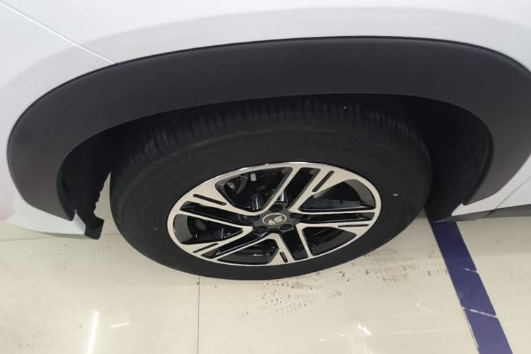 Used JETOUR Shanhai L6 2024 1.5TD DHT MAX Left Front Wheel Hub