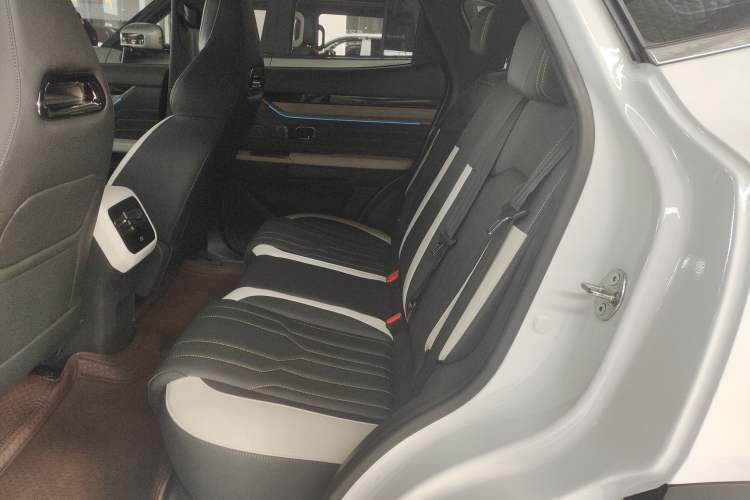 Used JETOUR Shanhai L6 2024 1.5TD DHT MAX Left Rear Seat