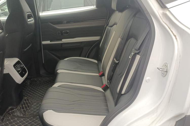 Used JETOUR Shanhai L6 2024 1.5TD DHT MAX Left Rear Seat