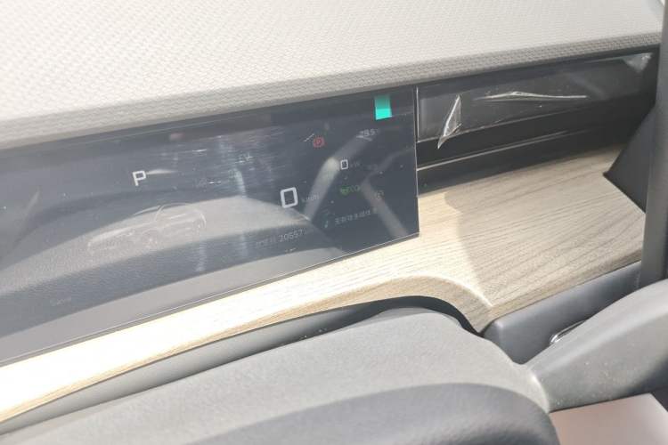 Used JETOUR Shanhai L6 2024 1.5TD DHT ULTRA Odometer Close Up