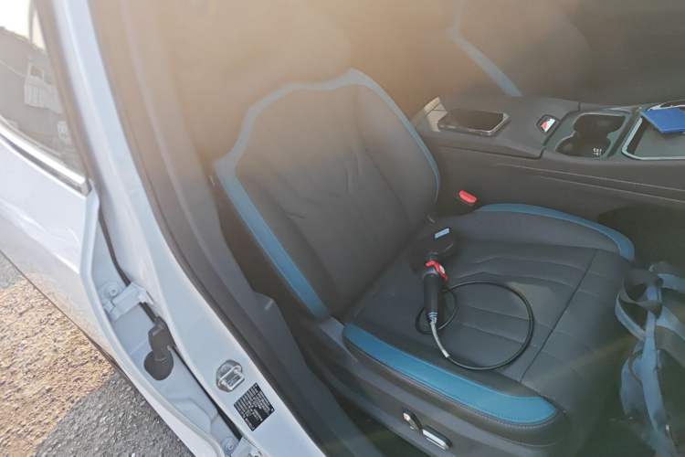 Used JETOUR Shanhai L6 2024 1.5TD DHT ULTRA Right Front Seat