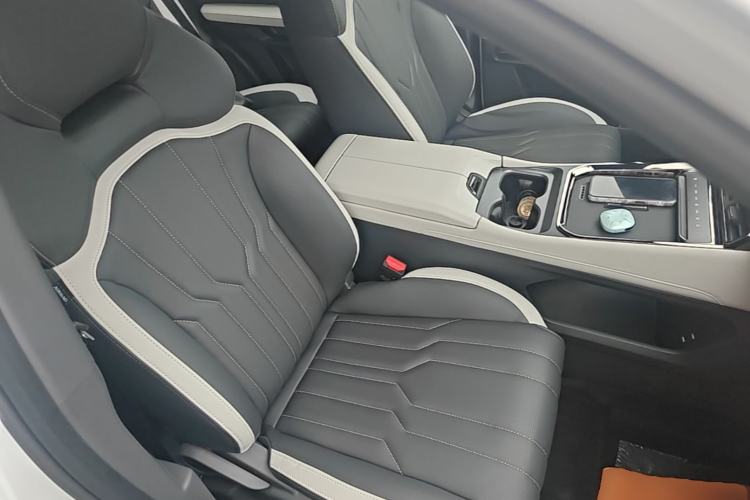 Used JETOUR Shanhai L6 2024 1.5TD DHT MAX Right Front Seat