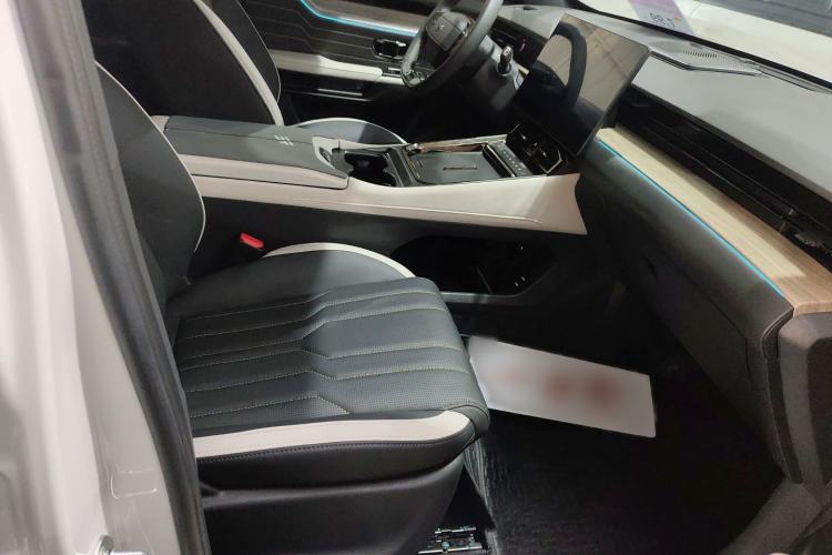 Used JETOUR Shanhai L6 2024 1.5TD DHT MAX Right Front Seat