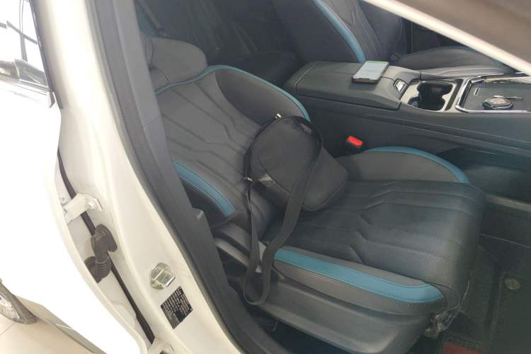 Used JETOUR Shanhai L6 2024 1.5TD DHT MAX Right Front Seat
