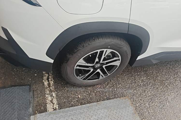 Used JETOUR Shanhai L6 2024 1.5TD DHT MAX Right Rear Wheel Hub