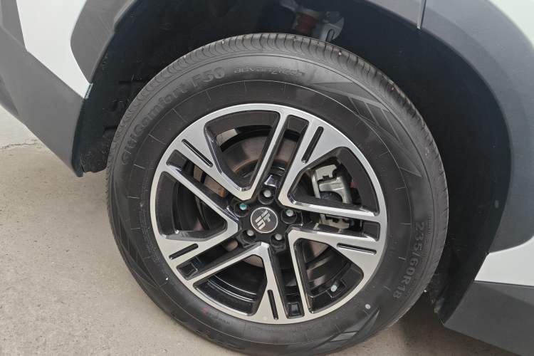 Used JETOUR Shanhai L6 2024 1.5TD DHT MAX Right Rear Wheel Hub