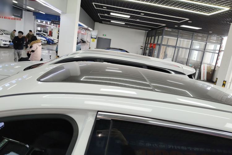 Used JETOUR Shanhai L6 2024 1.5TD DHT MAX Roof