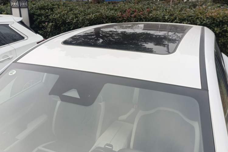 Used JETOUR Shanhai L6 2024 1.5TD DHT MAX Roof