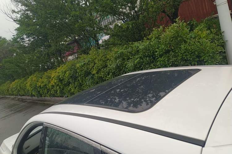Used JETOUR Shanhai L6 2024 1.5TD DHT MAX Roof