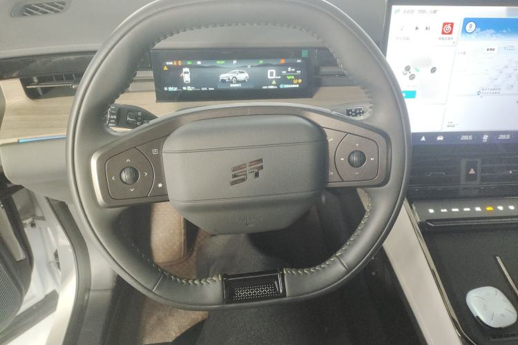 Used JETOUR Shanhai L6 2024 1.5TD DHT MAX Steering Wheel