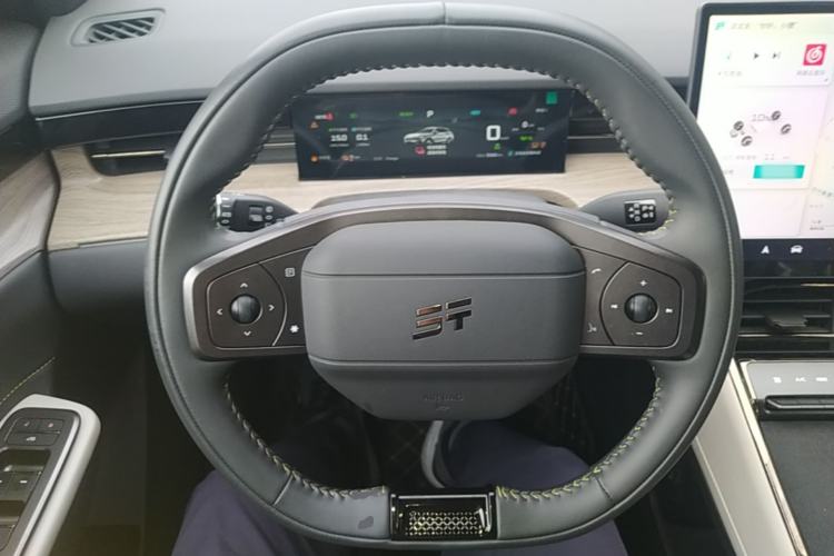 Used JETOUR Shanhai L6 2024 1.5TD DHT MAX Steering Wheel