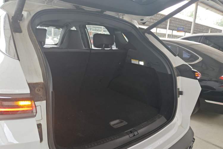 Used JETOUR Shanhai L6 2024 1.5TD DHT MAX Trunk