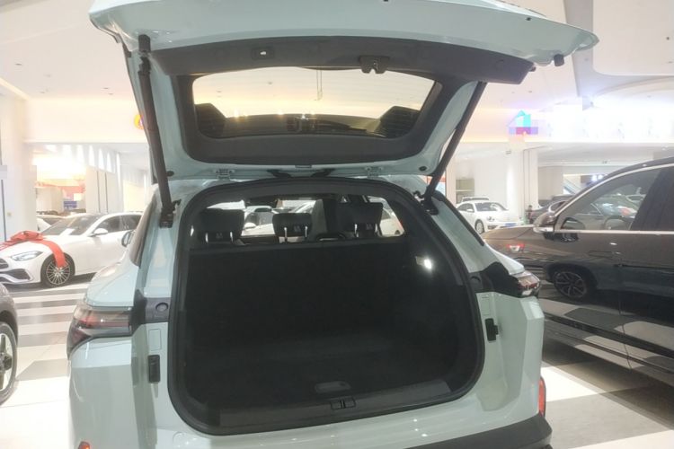 Used JETOUR Shanhai L6 2024 1.5TD DHT ULTRA Trunk