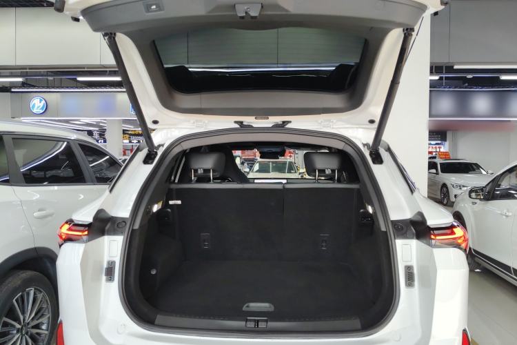 Used JETOUR Shanhai L6 2024 1.5TD DHT MAX Trunk