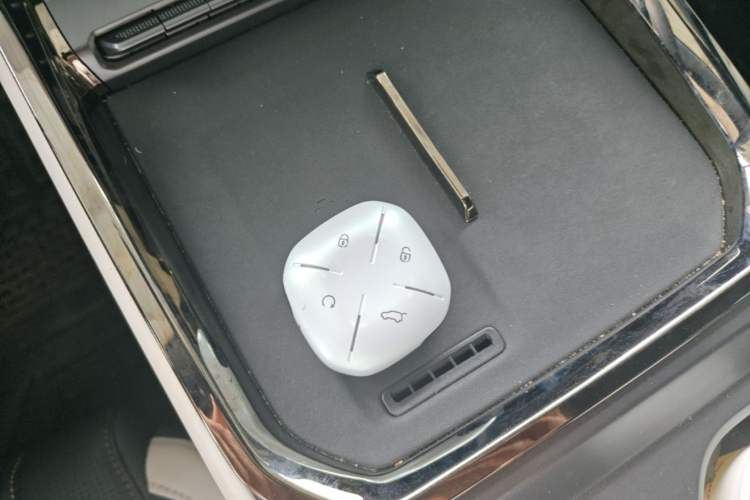 Used JETOUR Shanhai L6 2024 1.5TD DHT MAX Vehicle Key