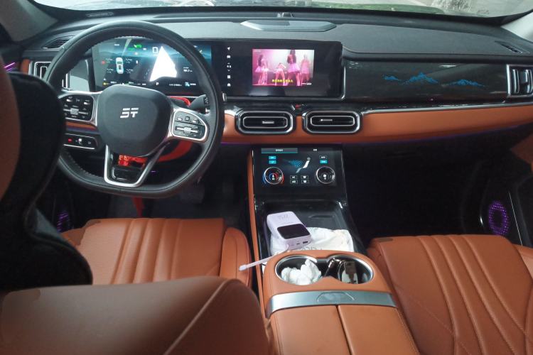 Used JETOUR Shanhai L7 2024 1.5T 120km MAX 5-Seater Center Console