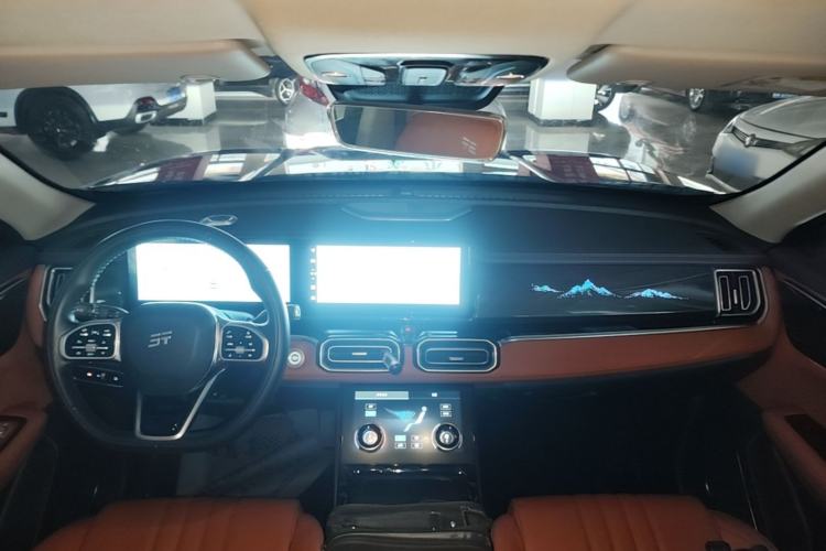 Used JETOUR Shanhai L7 2024 1.5T 120 km MAX 7-Seater Center Console