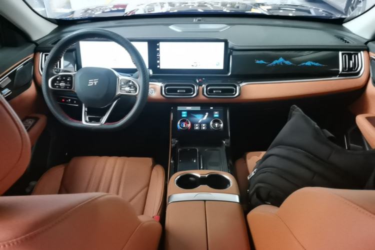 Used JETOUR Shanhai L7 2024 1.5T 120 km MAX 7-Seater Center Console