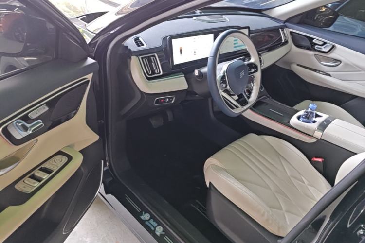 Used JETOUR Shanhai L7 2024 1.5T 120km MAX 5-Seater Driver Seat