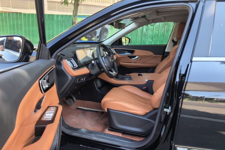 Used JETOUR Shanhai L7 2024 1.5T 120 km MAX 7-Seater Driver Seat