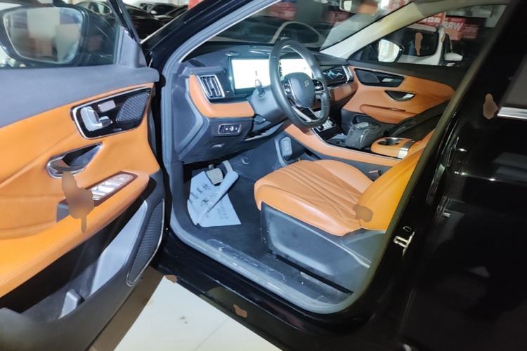 Used JETOUR Shanhai L7 2024 1.5T 120 km MAX 7-Seater Driver Seat