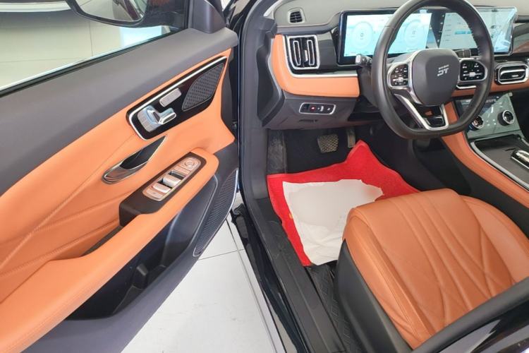 Used JETOUR Shanhai L7 2024 1.5T 120km MAX+ 7-Seater Driver Seat