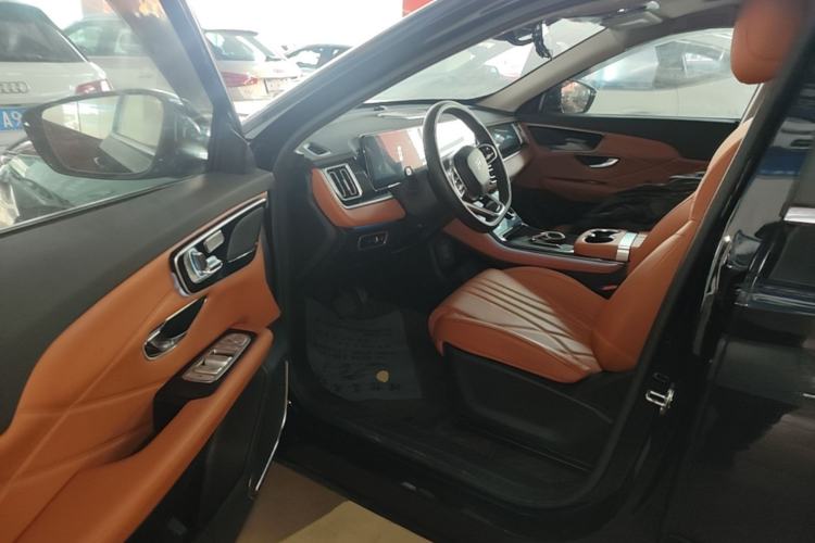 Used JETOUR Shanhai L7 2024 1.5T 120km MAX 5-Seater Driver Seat