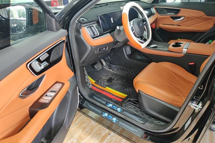 Used JETOUR Shanhai L7 2024 1.5T 120km MAX 5-Seater Driver Seat