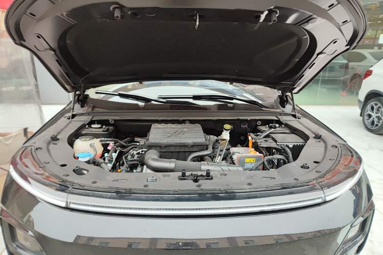 Used JETOUR Shanhai L7 2024 1.5T 120km MAX 5-Seater Engine Bay