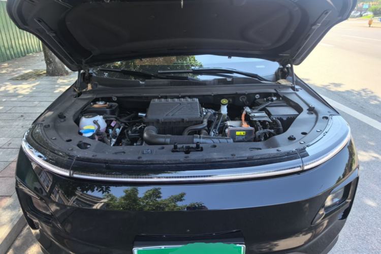Used JETOUR Shanhai L7 2024 1.5T 120 km MAX 7-Seater Engine Bay