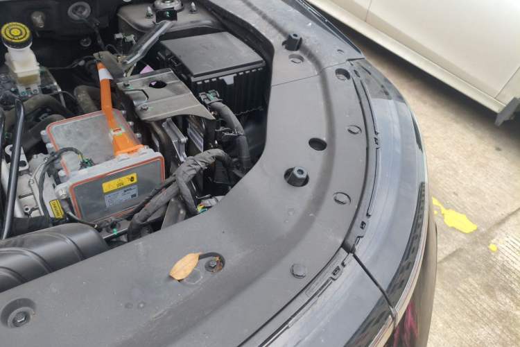 Used JETOUR Shanhai L7 2024 1.5T 120 km MAX 7-Seater Engine Bay Left