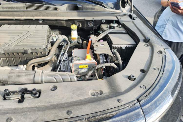 Used JETOUR Shanhai L7 2024 1.5T 120km MAX+ 7-Seater Engine Bay Left