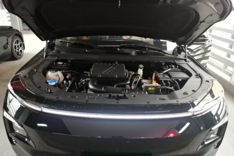 Used JETOUR Shanhai L7 2024 1.5T 120 km MAX 7-Seater Engine Bay