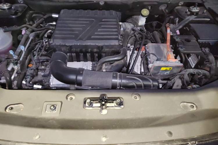 Used JETOUR Shanhai L7 2024 1.5T 120km MAX 5-Seater Engine Bay