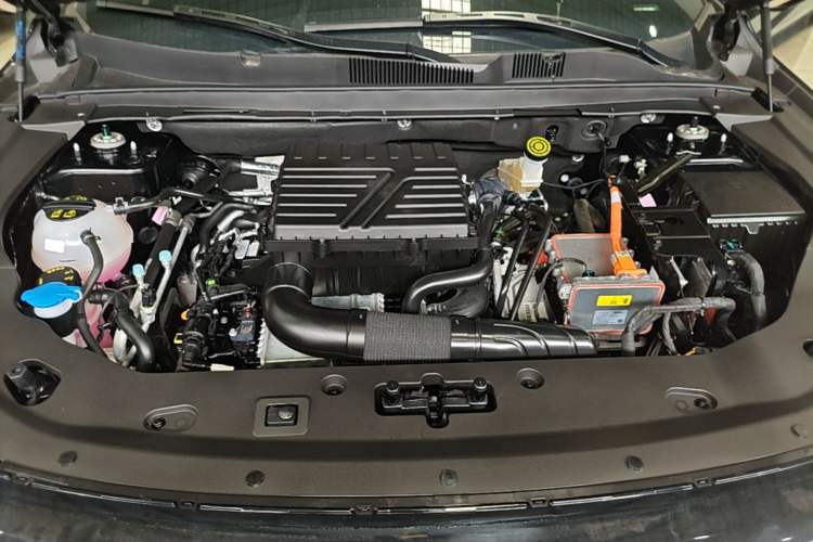 Used JETOUR Shanhai L7 2024 1.5T 120km MAX 5-Seater Engine Bay